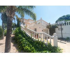 Chalet en Venta en Parcent, Alicante