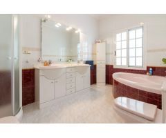 Chalet en Venta en Alfaz del Pí / LAlfàs Del Pi, Alicante