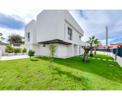 Chalet en Venta en Alfaz del Pí / LAlfàs Del Pi, Alicante