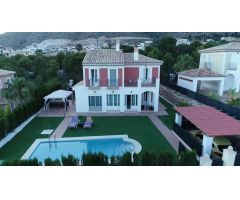 Chalet en Alquiler en Finestrat, Alicante