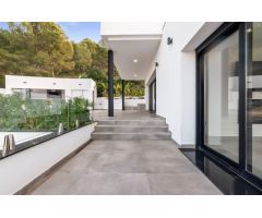 Chalet en Alquiler en Alfaz del Pí / LAlfàs Del Pi, Alicante