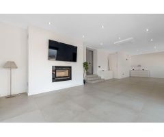 Chalet en Alquiler en Alfaz del Pí / LAlfàs Del Pi, Alicante