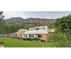 Villa de Lujo en Alquiler en Denia, Alicante