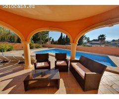 Chalet en Alquiler en Calpe / Calp, Alicante
