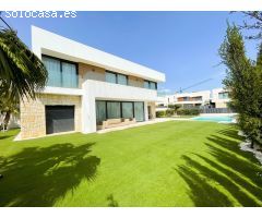 Chalet en Alquiler en Finestrat, Alicante