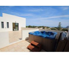 Villa de Lujo en Venta en Calpe / Calp, Alicante
