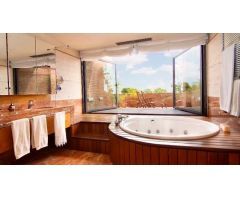 Villa de Lujo en Venta en Barcelona, Barcelona