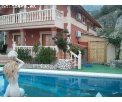 Chalet en Venta en Confrides, Alicante