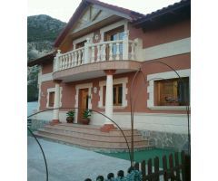 Chalet en Venta en Confrides, Alicante