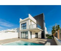 Chalet en Venta en San Miguel de Salinas, Alicante