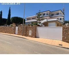 Villa de Lujo en Venta en Isla Plana, Murcia