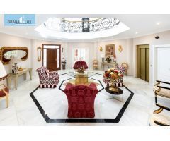 Exclusivo chalet en granada capital