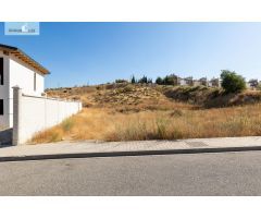 SE VENDE UN SOLAR EN URB.CAÑADAS DEL PARQUE, DILAR