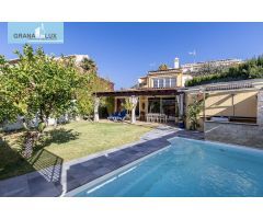 Espectacular casa en Bola de Oro / Serrallo