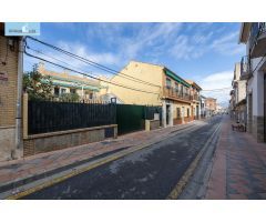 CASA EN PLENO CENTRO DE ARMILLA