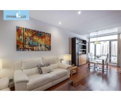 Vivienda junto a plaza Mariana Pineda