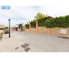 CHALET URB. CAÑADAS DEL PARQUE (DILAR)