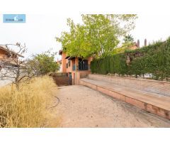 CHALET URB. CAÑADAS DEL PARQUE (DILAR)