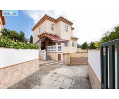 PRECIOSA CASA EN URBANIZACION PRIVADA