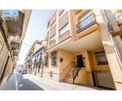 ¡Oportunidad única! Piso en venta con patio y garaje