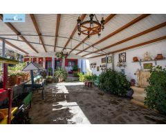 ???? ¡Espectacular chalet con piscina, jardines y salón de fiestas en Puerto Lope (Moclín)!