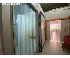 FANTASTICO LOCAL COMERCIAL EN VENTA EN ZONA ALTA DE TORRENT ADAPTADO PARA FRUTERIA