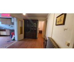SE VENDE AMPLIO PISO EN EL CENTRO DE CALATAYUD CON 6 HABITACIONES, COCINA, BAÑO,  ALMACEN Y BODEGA