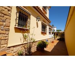 Chalet con primeras calidades y piscina climatizada