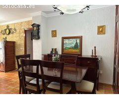 Piso en La Dehesilla con 3 dormitorios y garaje