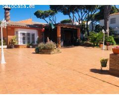 CHALET EN PRIMERA PISTA LA BARROSA