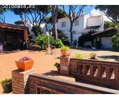CHALET EN PRIMERA PISTA LA BARROSA