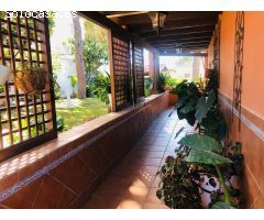 CHALET EN PRIMERA PISTA LA BARROSA