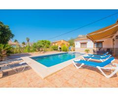 ?Villa De Una Sola Planta con Piscina y vistas al Peñon en Calpe, Costa Blanca.