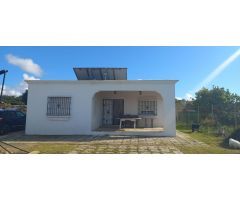 PRECIOSA PARCELA CON VIVIENDA.