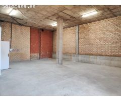Local en zona Las Delicias con amplia terraza.
