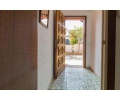 EN ALBARROSA. CASA PARA DOS FAMILIAS. DOS VIVIENDAS CON ENTRADA INDEPENDIENTE.