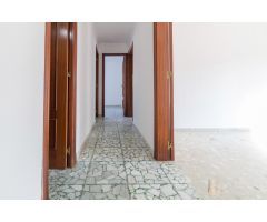 EN ALBARROSA. CASA PARA DOS FAMILIAS. DOS VIVIENDAS CON ENTRADA INDEPENDIENTE.