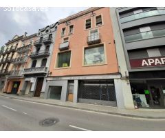 EDIFICI A LA RAMBLA NOVA I carrer de darrera carrer del Carme  - IGUALADA-    IDEAL PER INVERSORS