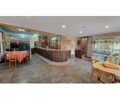 Casa amb encant a Castellolí – ideal per viure i emprendre!