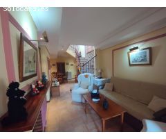 AMPLIO BUNGALOW EN CENTRO COMERCIAL BAHIA SUR
