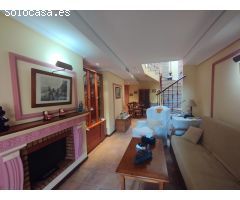 AMPLIO BUNGALOW EN CENTRO COMERCIAL BAHIA SUR