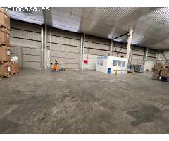 Nave con 16 muelles de carga en Jerez