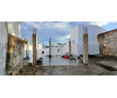 Solar y local para Promoción Inmobiliaria