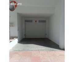 Se vende una cochera cerrada en el edificio Cervantes salobreña granada 646587276