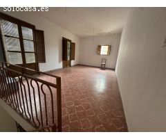 Se vende una casa en centro de Molvizar granada