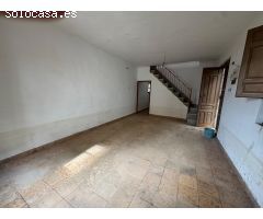 Se vende una casa en centro de Molvizar granada