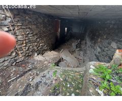 Se vende una casa en centro de Molvizar granada