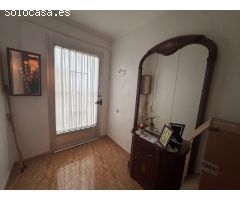 Se vende una casa adosada en centro de Molvizar Granada