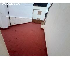 Se vende una casa adosada en centro de Molvizar Granada