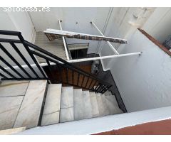 Se vende una casa adosada en centro de Molvizar Granada